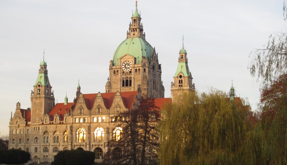 AUF IN DIE WELT Messe in Hannover: Das Rathaus